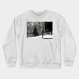 Bourton on the Water Christmas Tree Cotswolds Crewneck Sweatshirt